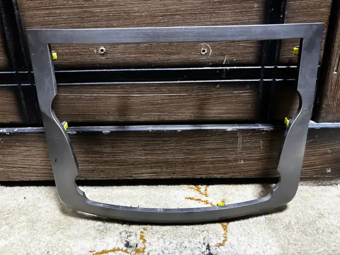 للبيع شاشة الوكاله افلون 2012وديكور 0