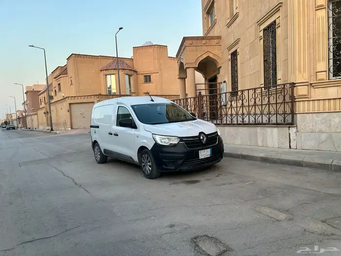 رينو دوكر 2024 0