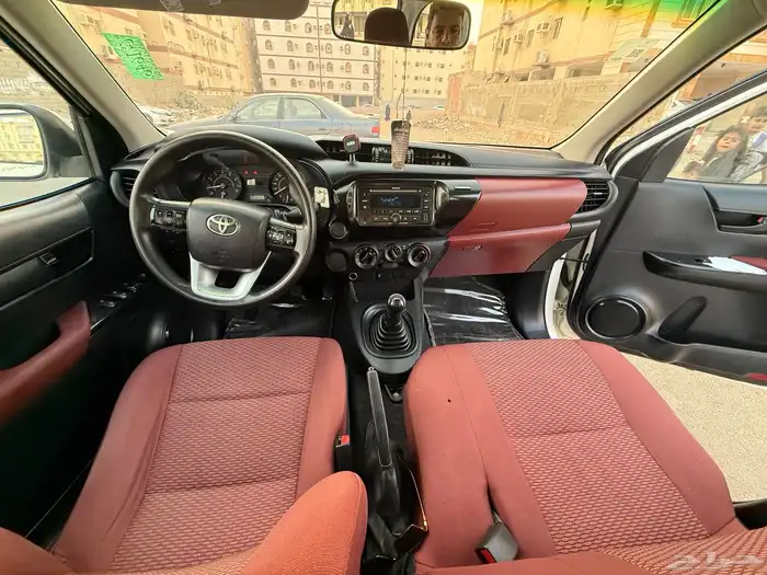 هايلوكس 2017 نظيف جدا للبيع 9