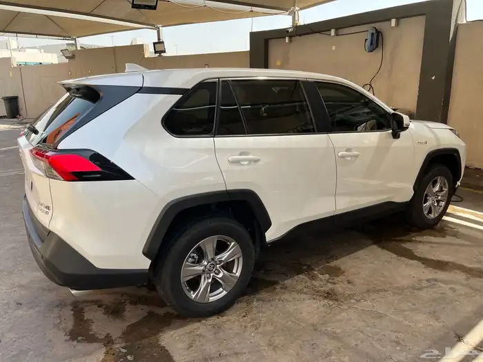 راف فور هايبرد 2024 0