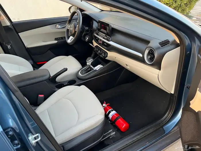 Kia Cerato 2024 Automatic 1.6 L 8