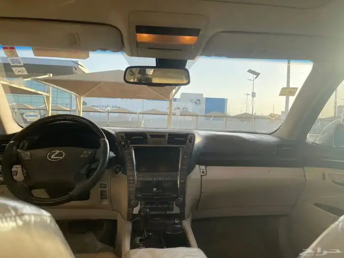 لكزس LS460 فل كامل للبيع 9