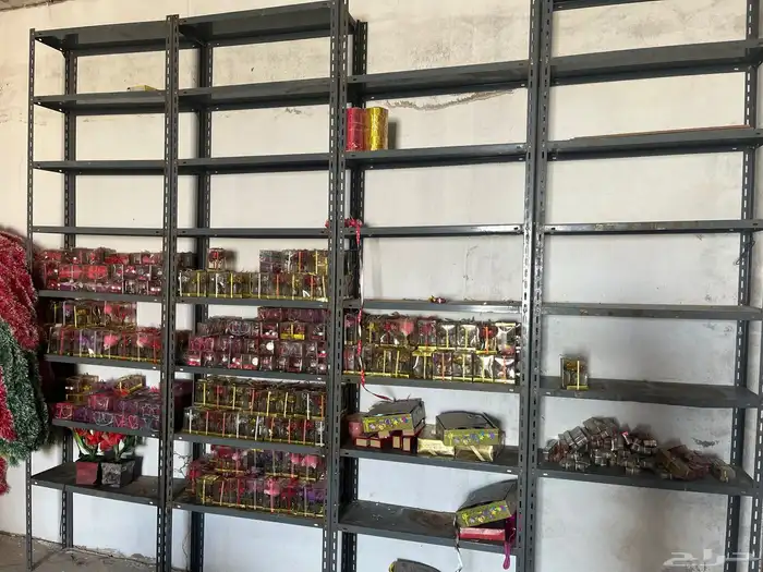 ارفف ومعاليق 1