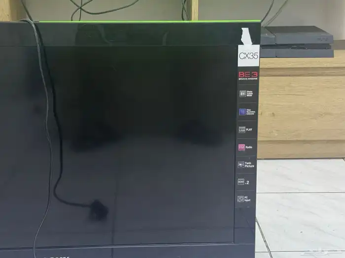 تلفزيون SONY 40 بوصه ب 100 ريال يدعم ال PC ومدخلين hd 1