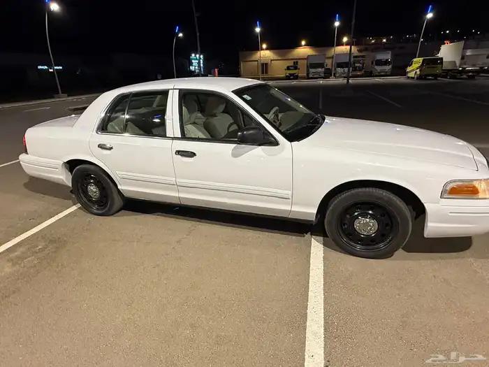 فورد كراون فكتوريا بوليسي 2011 6