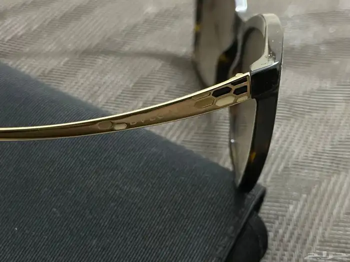 نظارة شمسية نسائية من ماركه BVLGARI للبيع 1