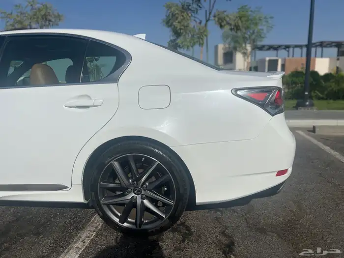 لكزس GS200t 15