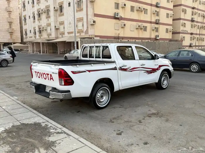 هايلوكس 2017 نظيف جدا للبيع 7