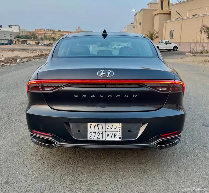 ازيرا 2020 رمادي للبيع 5