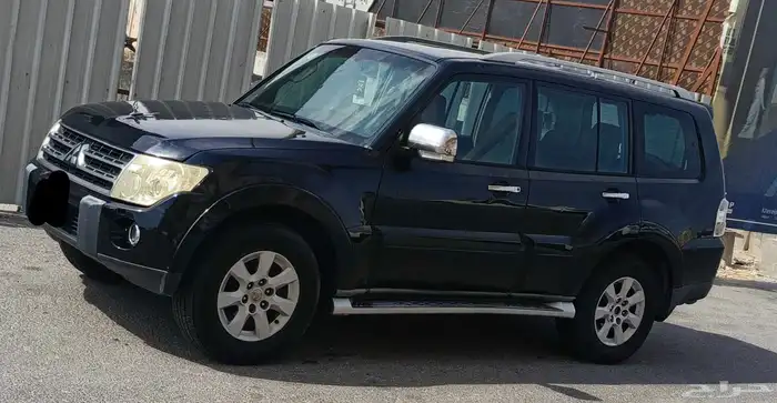 للبيع سيارة باجيرو 2009 0