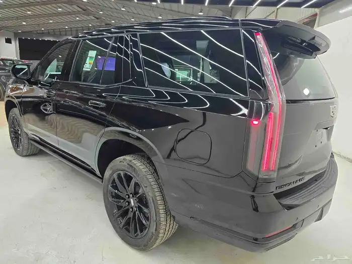 كاديلاك اسكاليد سبورت 2025 5