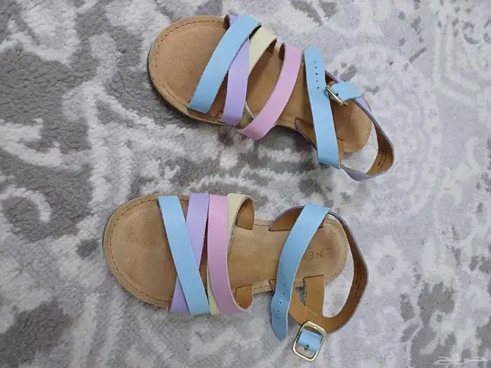 احذية اطفال من بريطانيا و سكتشرز 1