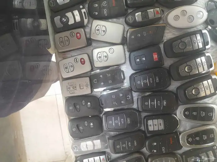 نسخ وبرمجة المفاتيح البصمة والعادي فتح شقق وخزنات تصليح ريمو 8