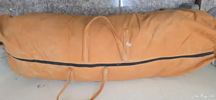 خيمة تخييم. جديدة لم تستخدم اللون بني . 0