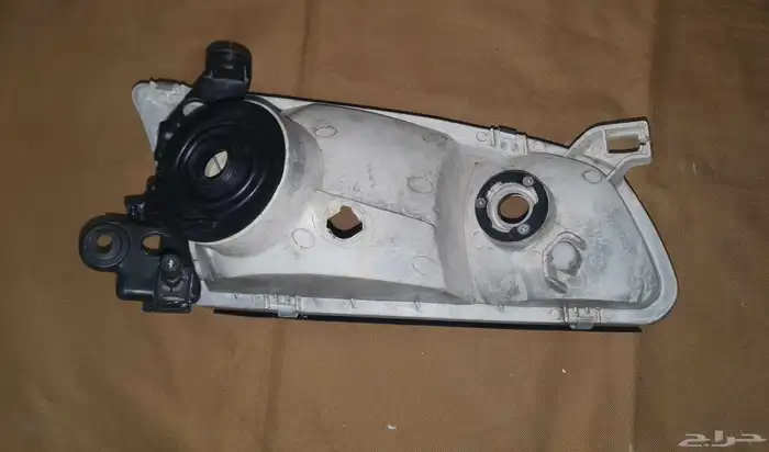 شمعة امامية كامري 2001 3