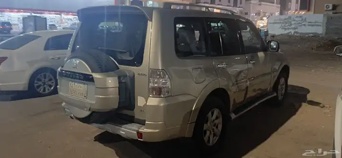 ميتسوبيشي باجيرو 2010 4