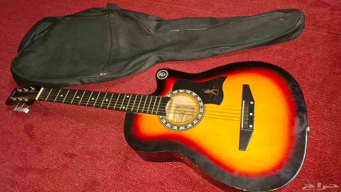 قيتار مستعمل للبيع واحد سيلك مقطوع 2