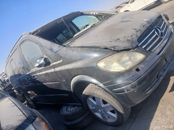 مرسيدس فانو تشليح فقط وبيع قطع موديل 2006 6