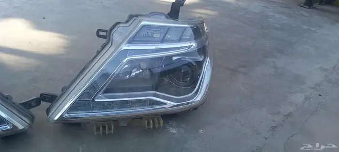 شمعات نيسان 2023 9