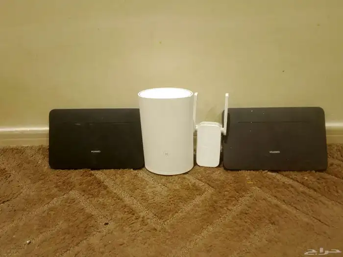 جهازين هواوي تدعم جميع الشبكات مع جهازين مقويات 1
