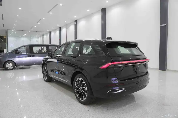 لينكون نوتيلوس 2024 نص فل ب 221950 بالضريبة 5