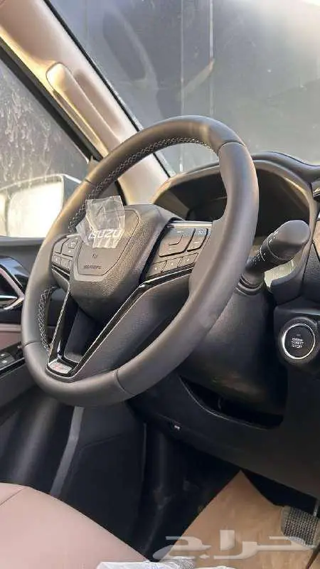 ايسوزو MUX 2025 فل كامل لدى شركة عبدالمجيد الخضر 17