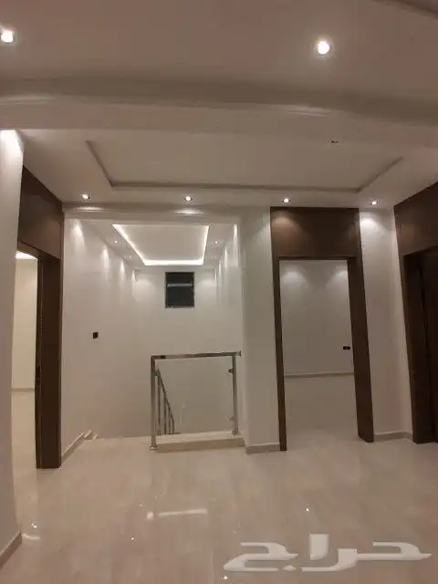 للبيع فيلا درج داخلي وشقه حي الرمال ريبال شقل مودرن 0