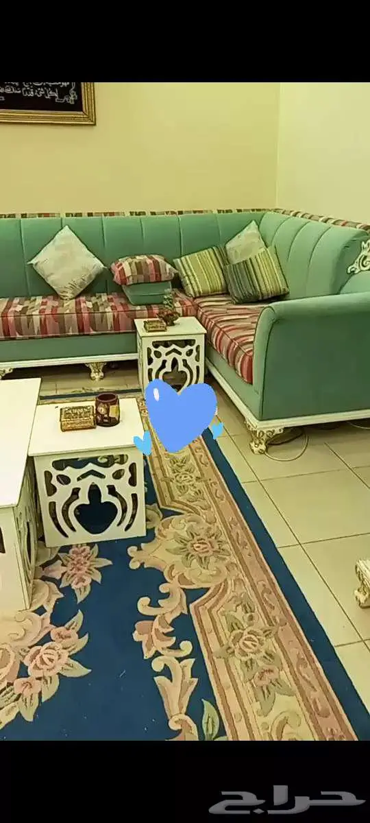 للبيع اطقم كنب اخضر و احمر سليم نظيف 1