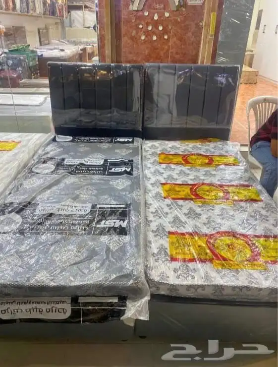 غرفة نوم كاملة  أثاث منزلي  سرير ودولاب وبطانيات 29