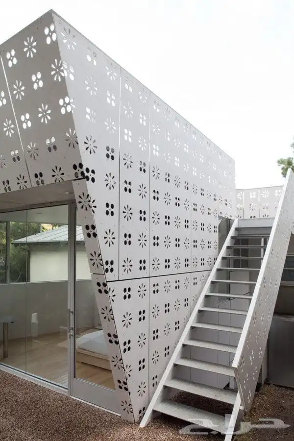 مقاولات عامة وخاصة تركيب وقص كلادينج حديد مظلات سواتر ابوب 0