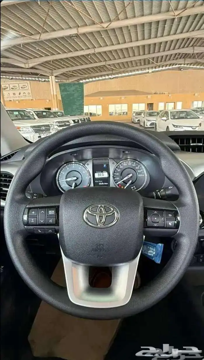 هايلوكس بنزين تماتيك 2025 فل كامل سعودي كاش واقساط 6