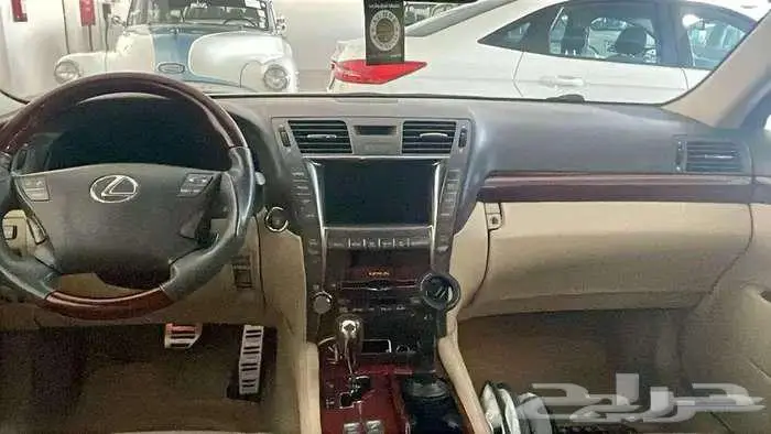 لكزس LS 2009 فل كامل 8