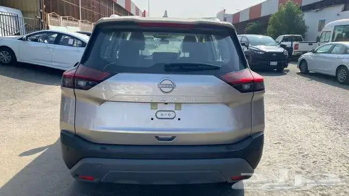 نيسان اكس تريل 7  5 راكب استاندر دبل موديل 2025 كاش وتمويل 4