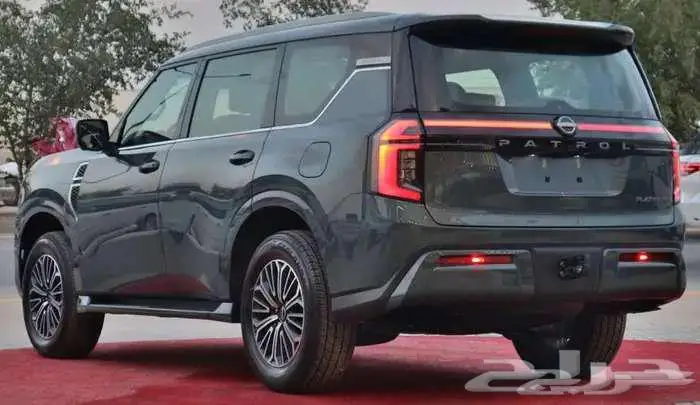 نيسان باترول تنفس طبيعي بلاتينيوم 2025 سعودي فرع جده 5