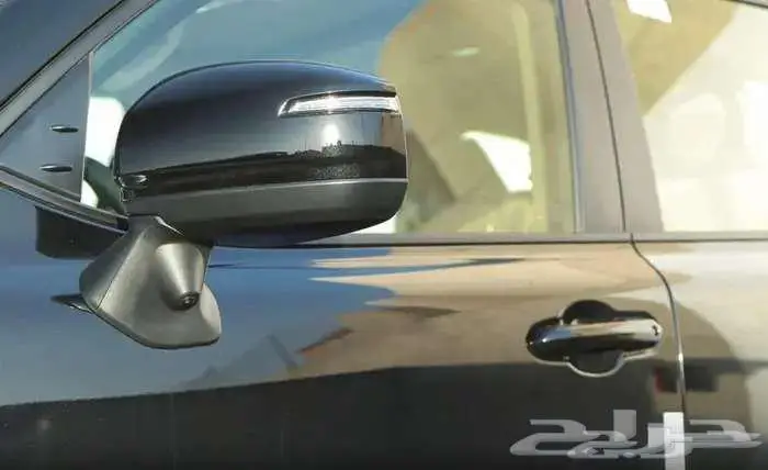 لاندكروزر L3 موديل 2025 اسود و مادي بنزين 19