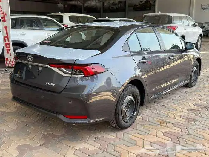 تويوتا كورلا Xli 2.0 طيس بنزين 2025 بالنقد والتقسيط 5
