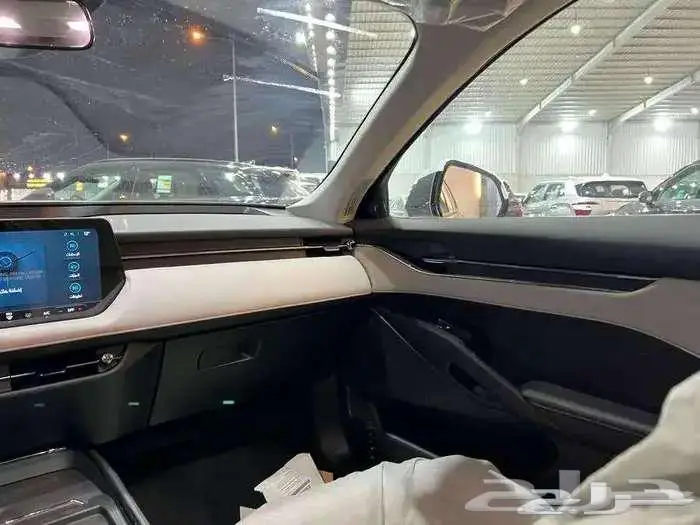 فورد تورس امبيانتي2025 كاش او أقساط ..أو بنوك 10