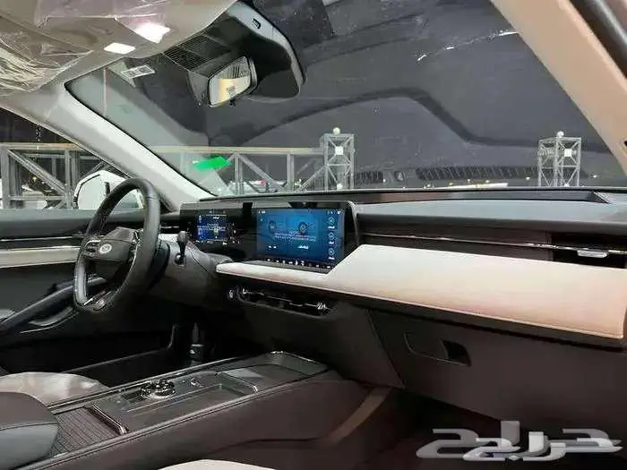 فورد تورس امبيانتي2025 كاش او أقساط ..أو بنوك 13