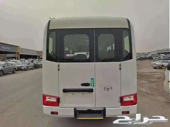 تويوتا باص كوستر 2025 ديزل اتوماتيك 20 راكب 12