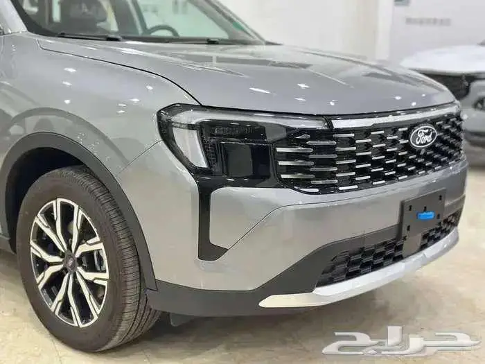 فورد تريتورى ترند 2026 3