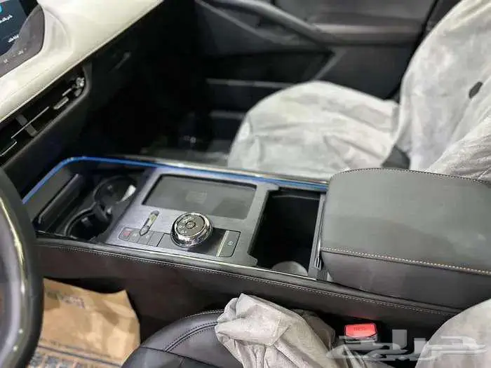 فورد تورس تيتانيوم ابيض2026 7