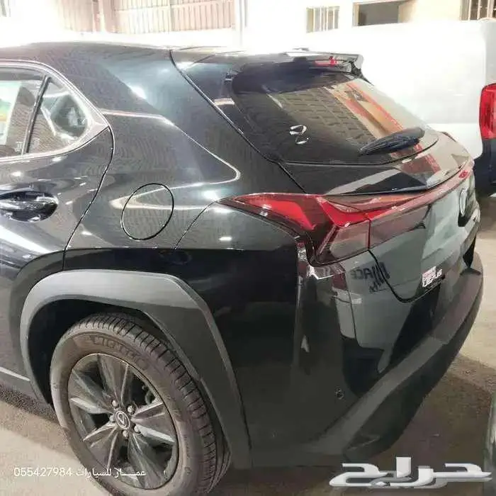 لكزز UX300 هايبرد 2024 12