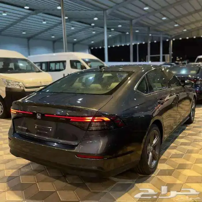 هوندا اكورد ستاندر LX 2025 3