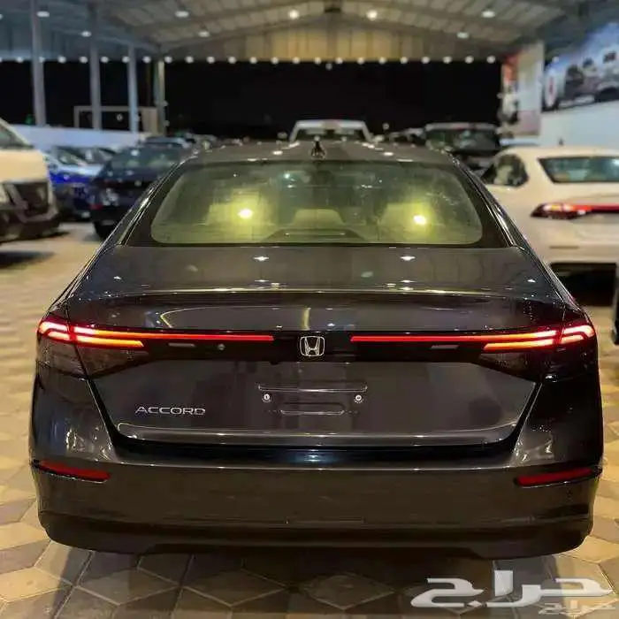 هوندا اكورد ستاندر LX 2025 4