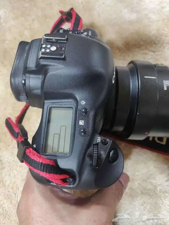 كاميرتين كانون فل فريم 5Dsr وكانون 1Ds مارك 2 ومعاهم عدسات 12