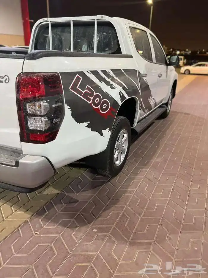موتسبيشي L200 غمارتين موديل 2023 3