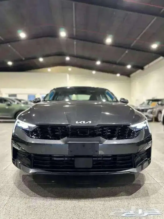 كيا K5 ستاندر مطور 2025 1