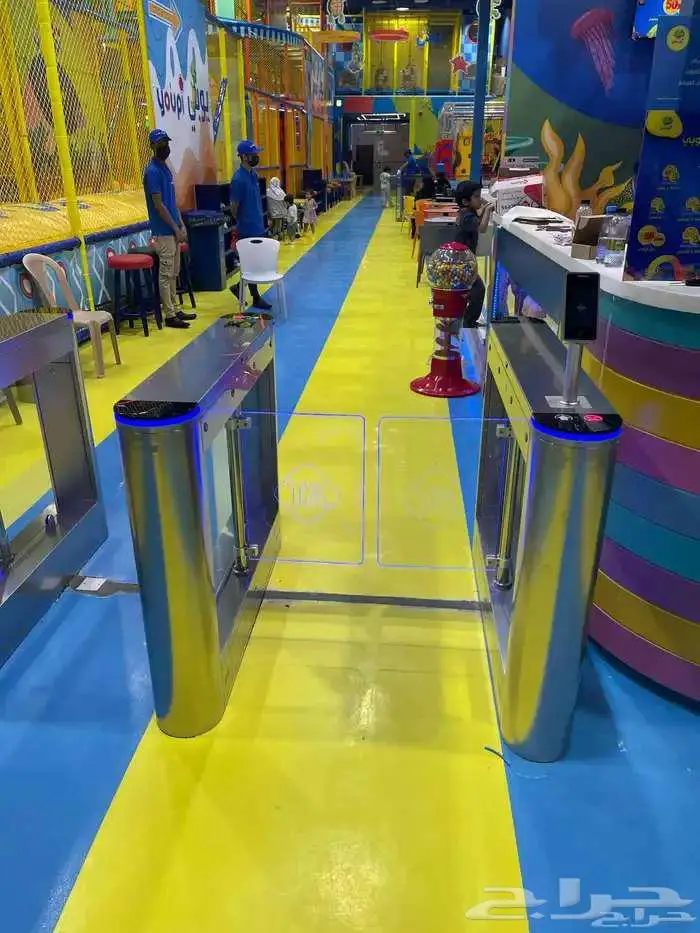 بوابة التحكم في الدخول والخروج بالبصمة والكارت وال QR CODE 2