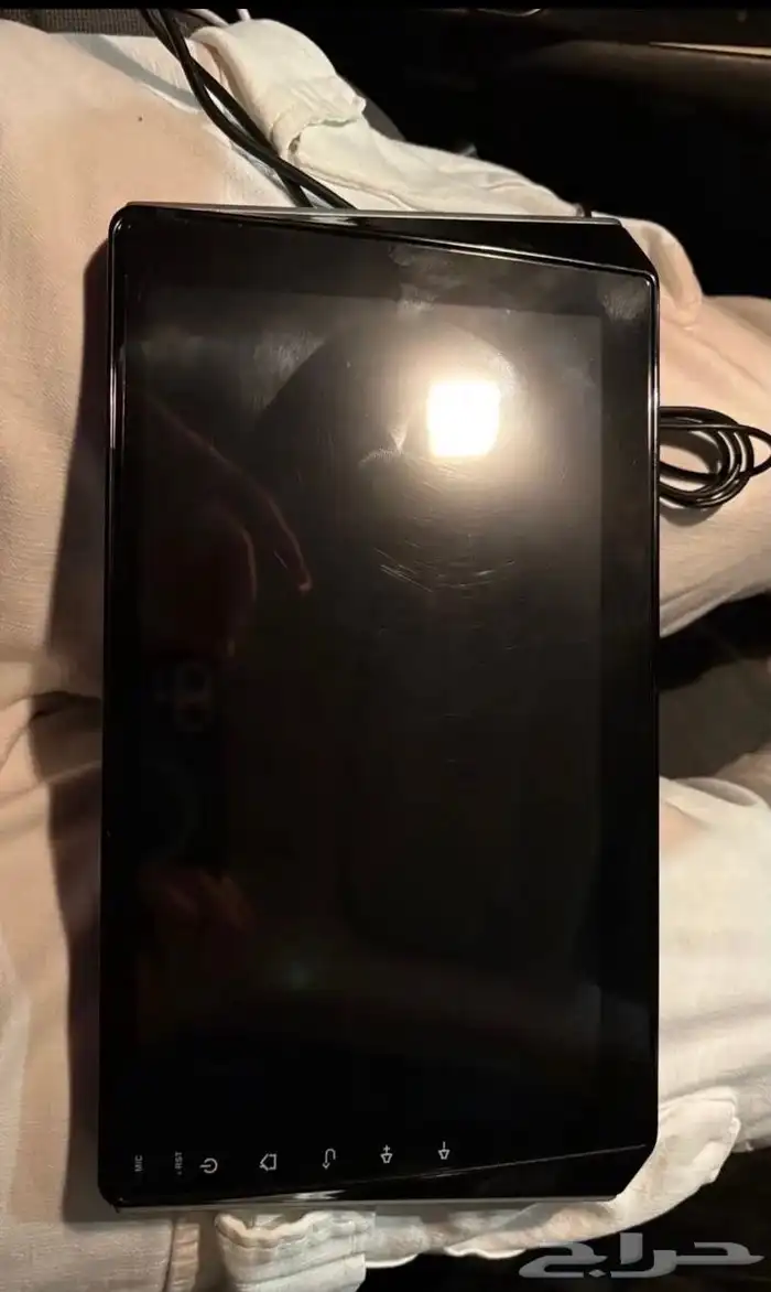 شاشة سياره تركب لجميع السيارات 2