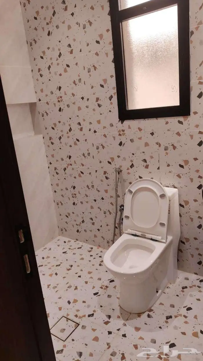 شقه للايجار جده 10